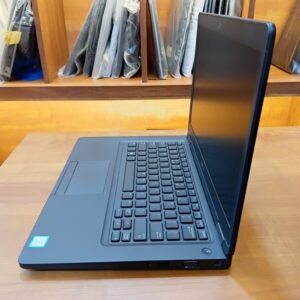refurbished dell latitude 5590 i7 8th gen,8gb ddr4 ram, 256gb ssd storage
